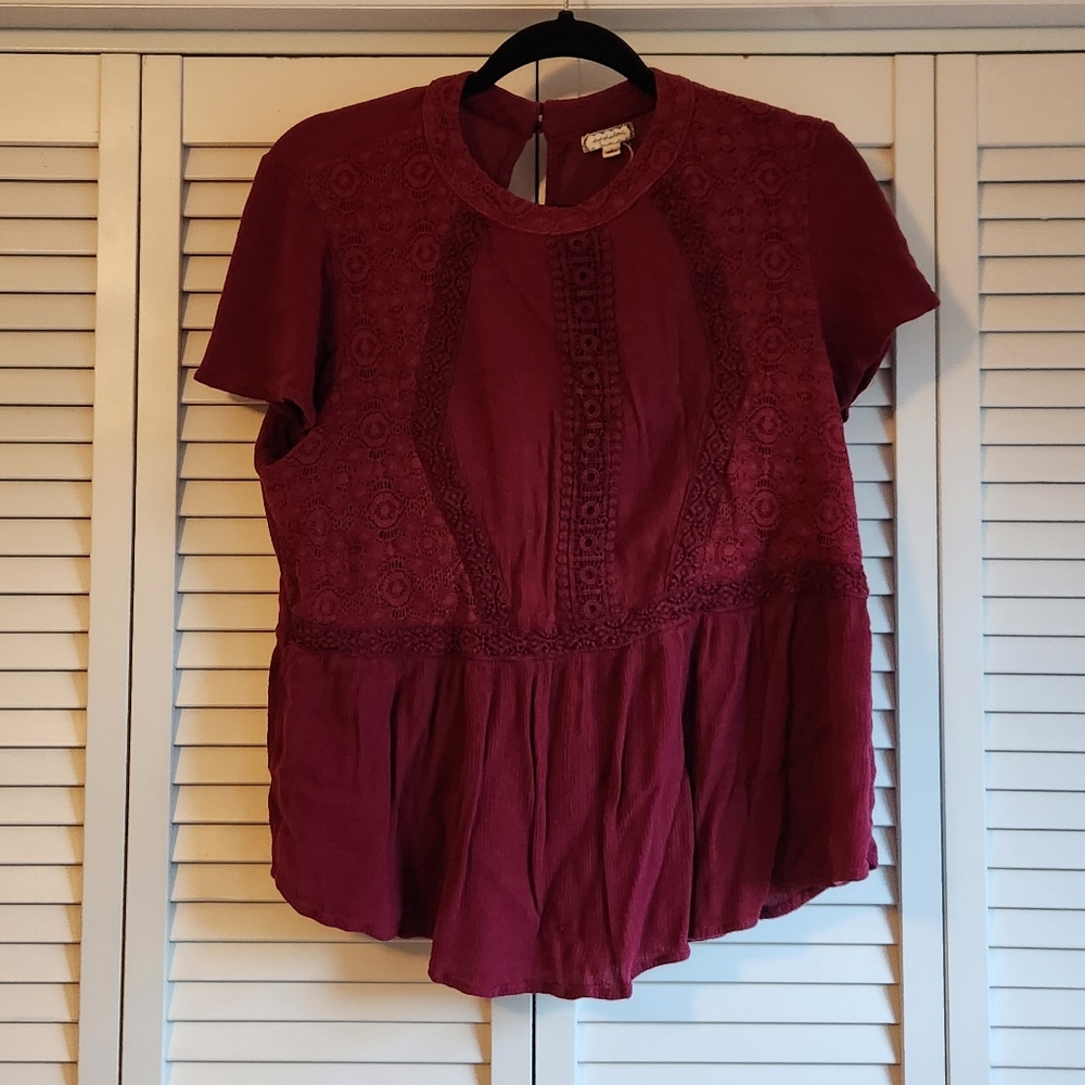 Women's Burgundy Lace Top